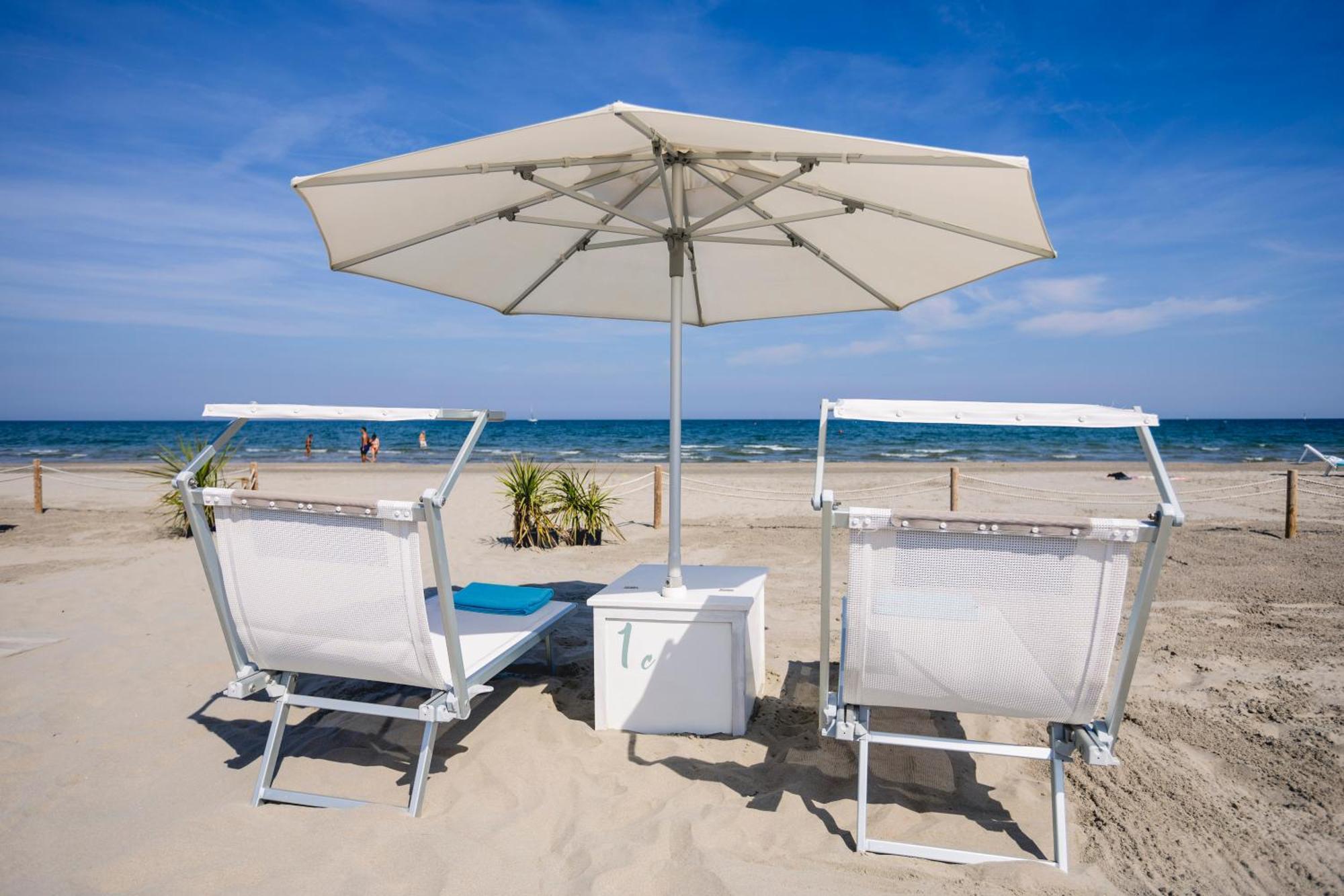 Hotel Saraceno Resort With Private Beach ميلانو ماريتيما المظهر الخارجي الصورة