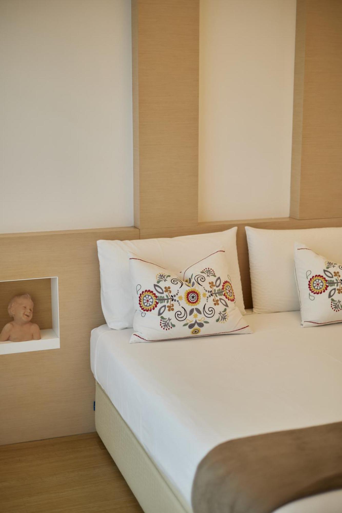 Hotel Saraceno Resort With Private Beach ميلانو ماريتيما المظهر الخارجي الصورة