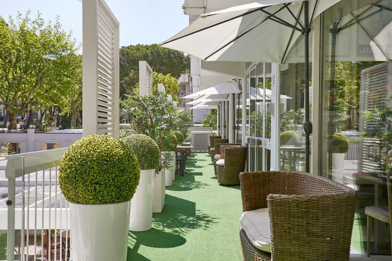Hotel Saraceno Resort With Private Beach ميلانو ماريتيما المظهر الخارجي الصورة